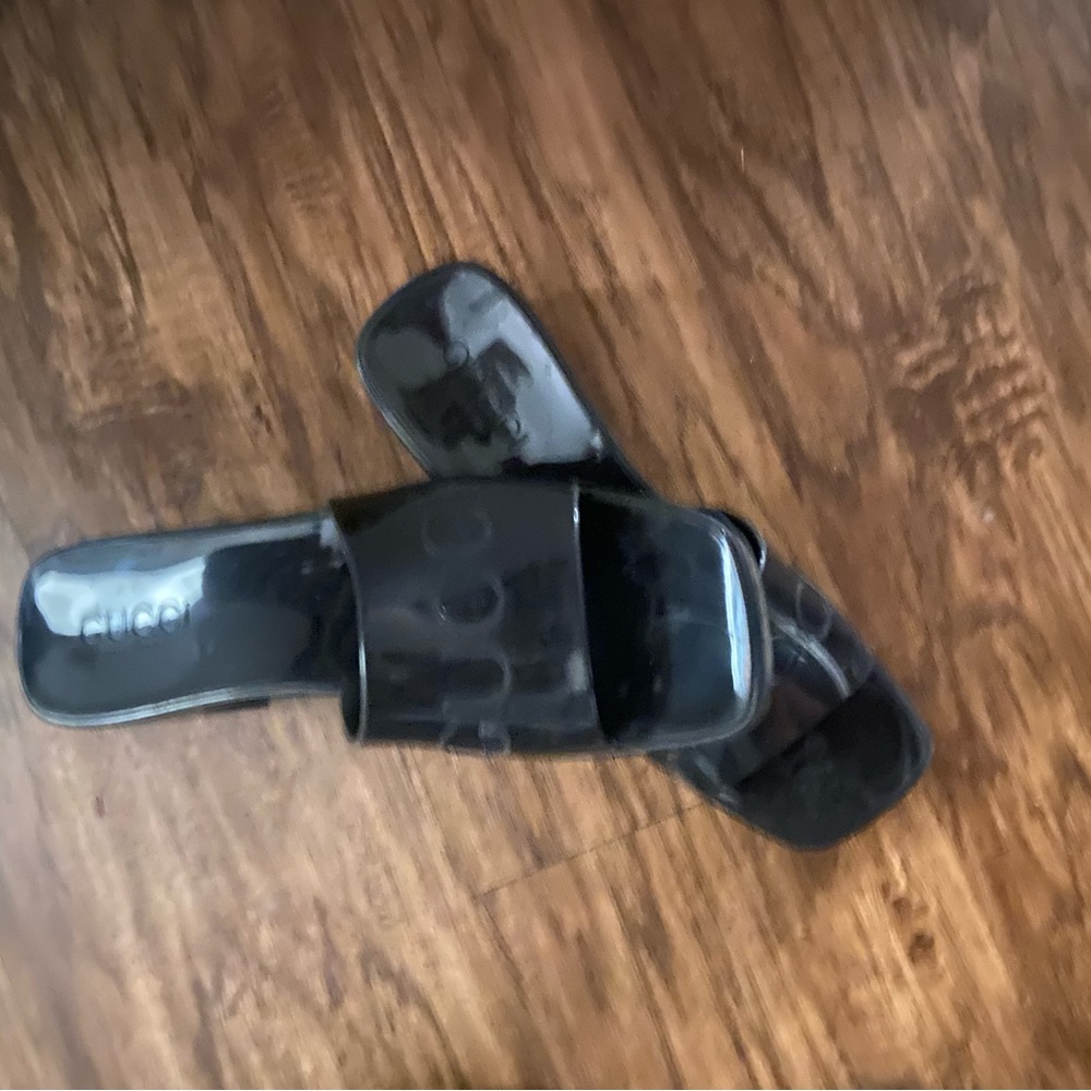 Gucci slides